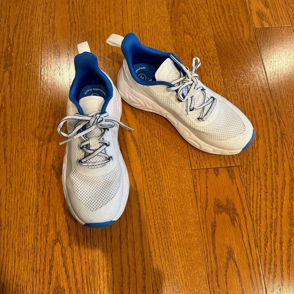 All in Motion Kids White and Blue Athletic Sneakers size 3